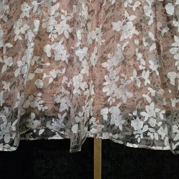 LOVE OLIVE CO Floral Overlay Pleated Bodice Dress M - Picture 2 of 11